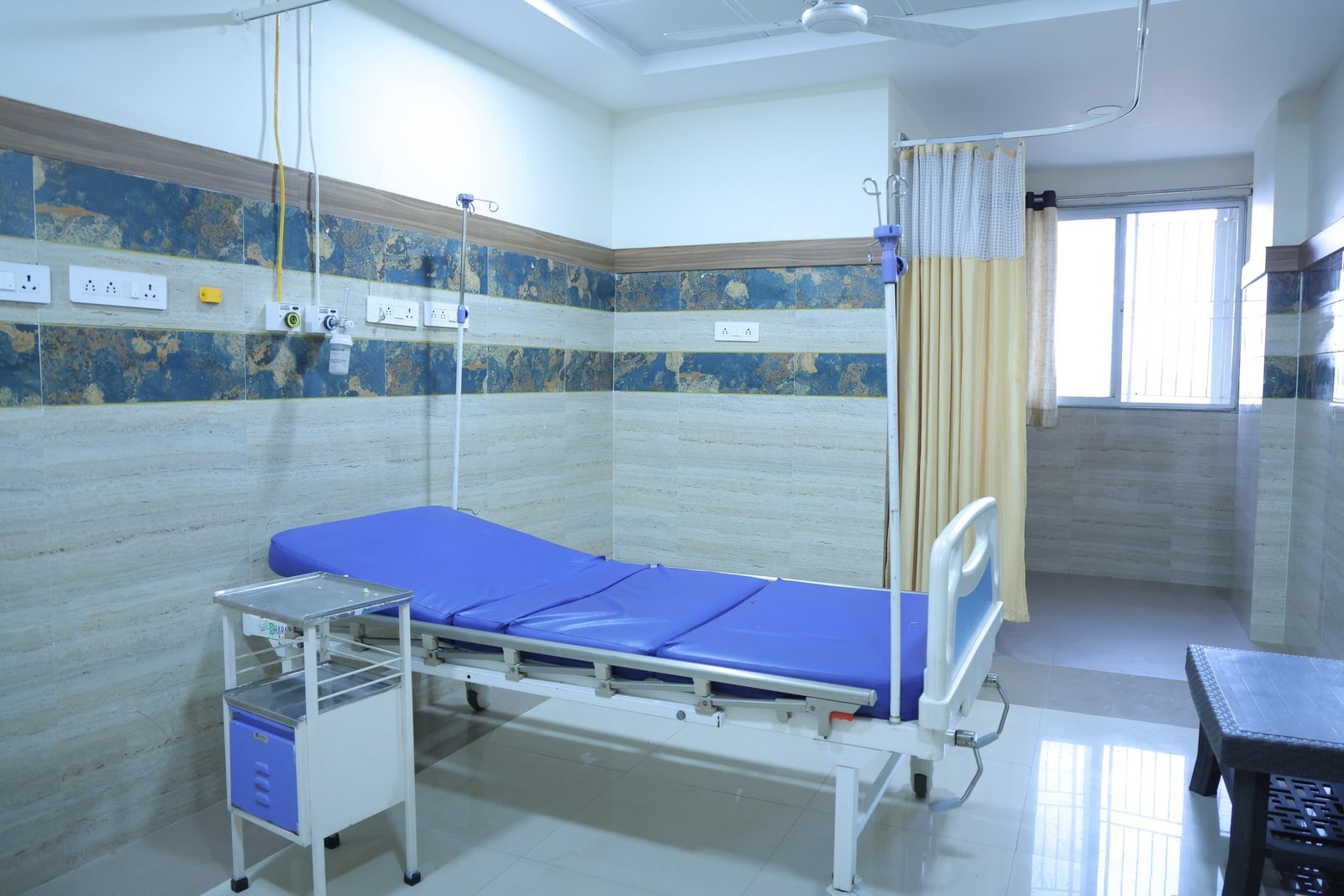 Deluxe Patient Room